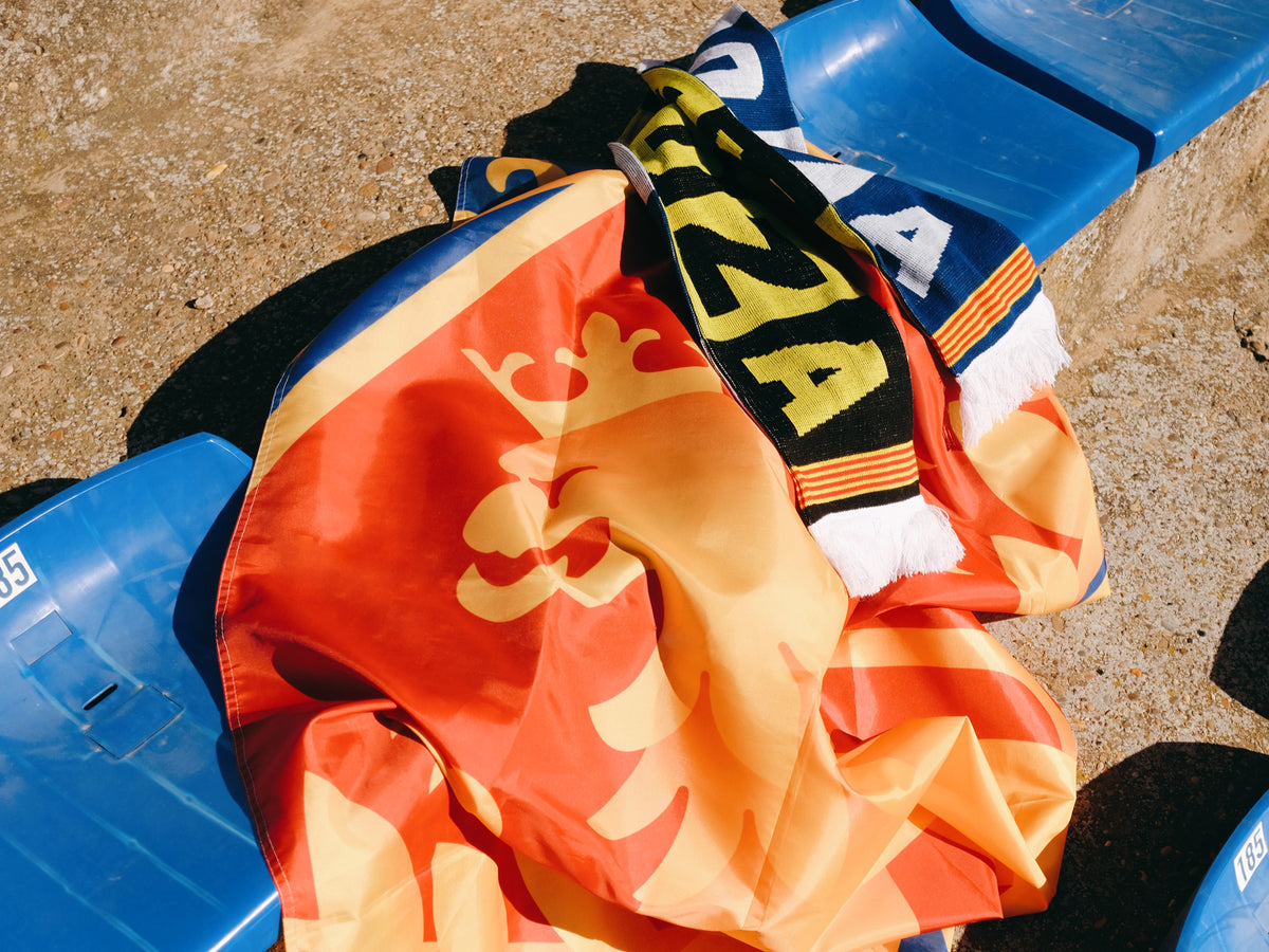 Pack Awaydays con bandera y bufanda del Real Zaragoza